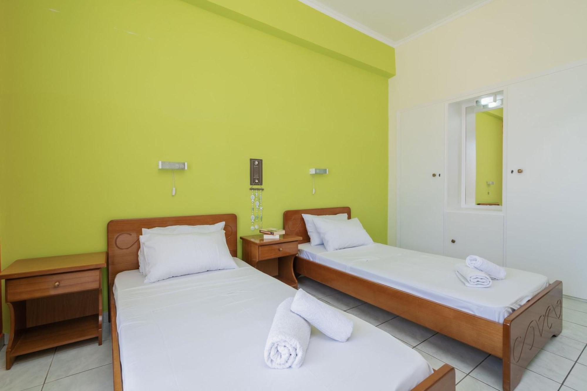 Sunbliss Studios & Apartments Alykes  Kamer foto