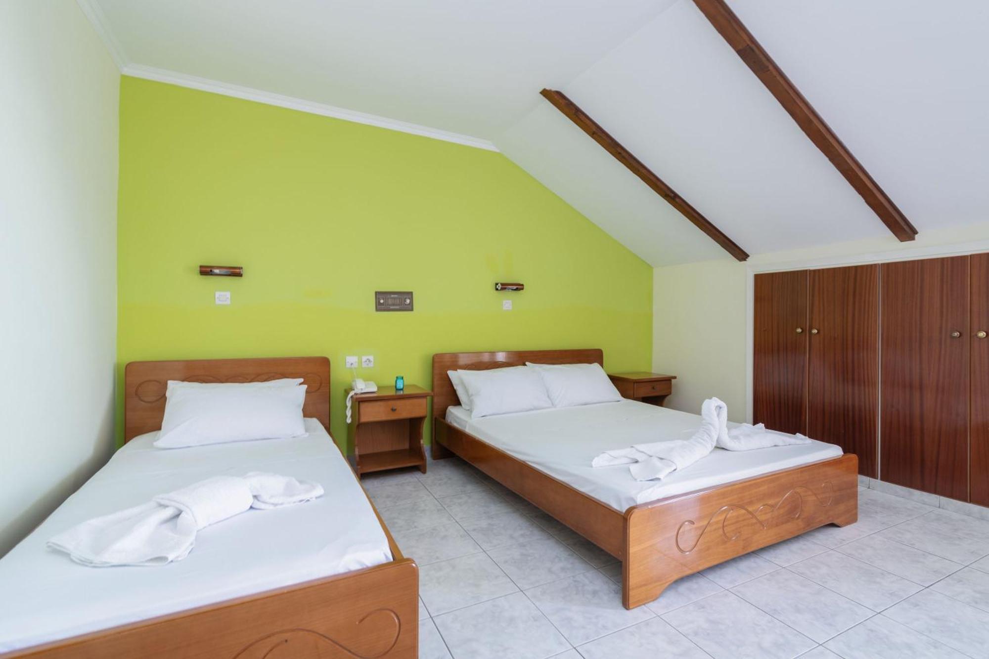 Sunbliss Studios & Apartments Alykes  Kamer foto